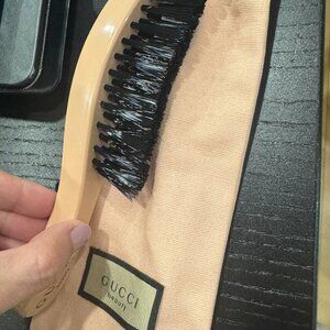 gucci beauty brush